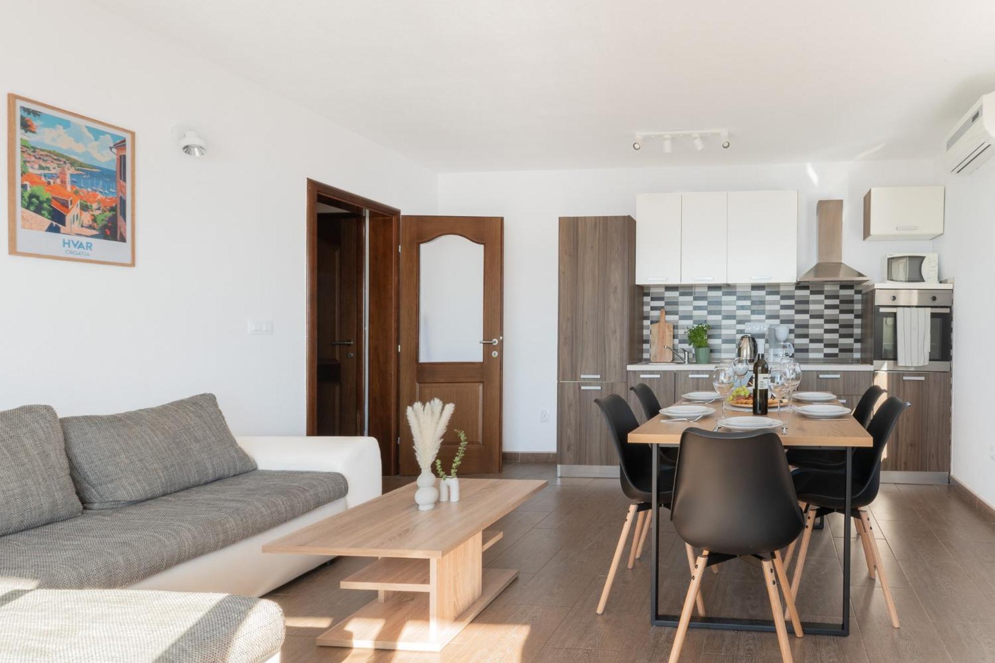 Sunny Hill Apartments With Rooftop Pool Celina Esterno foto