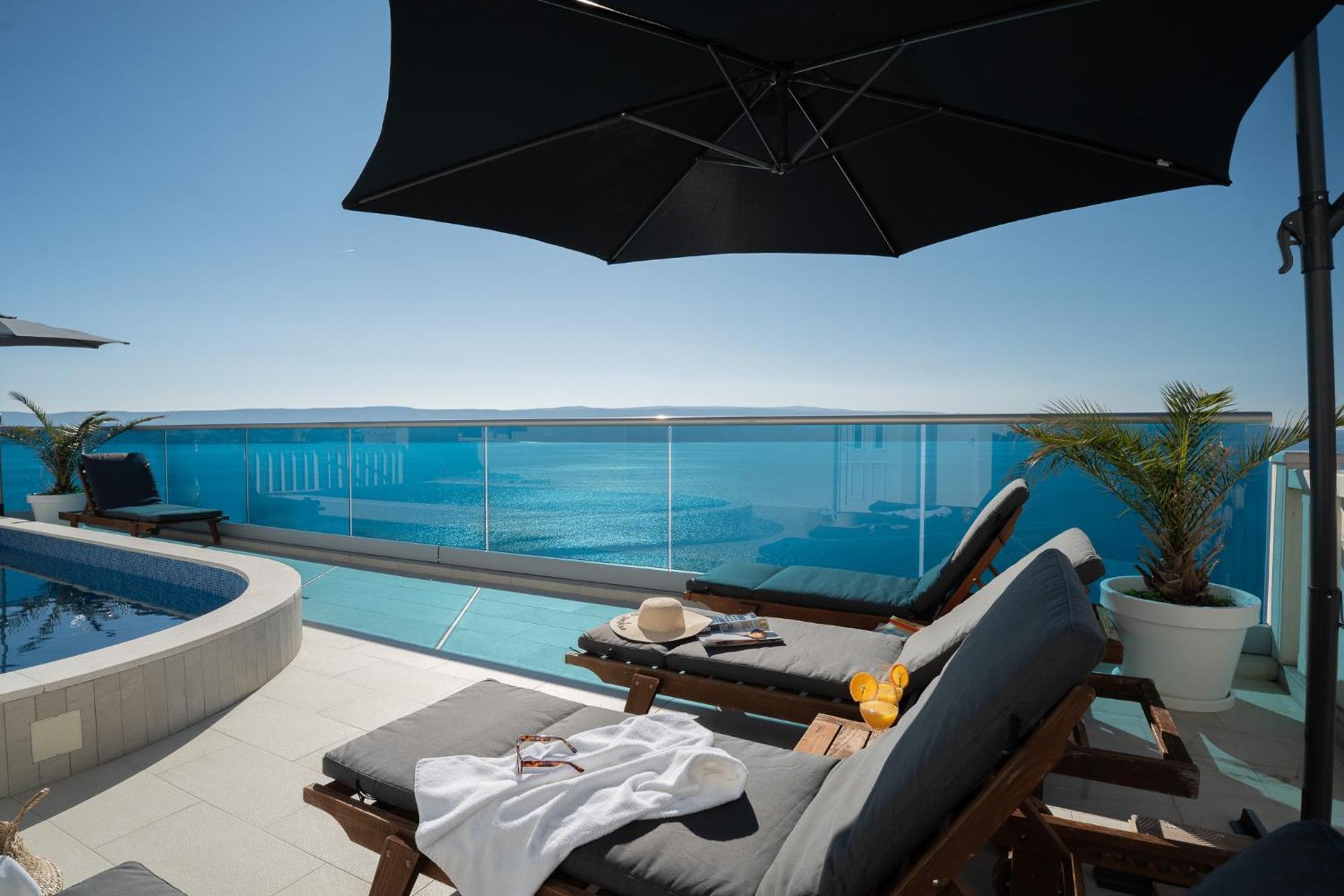 Sunny Hill Apartments With Rooftop Pool Celina Esterno foto
