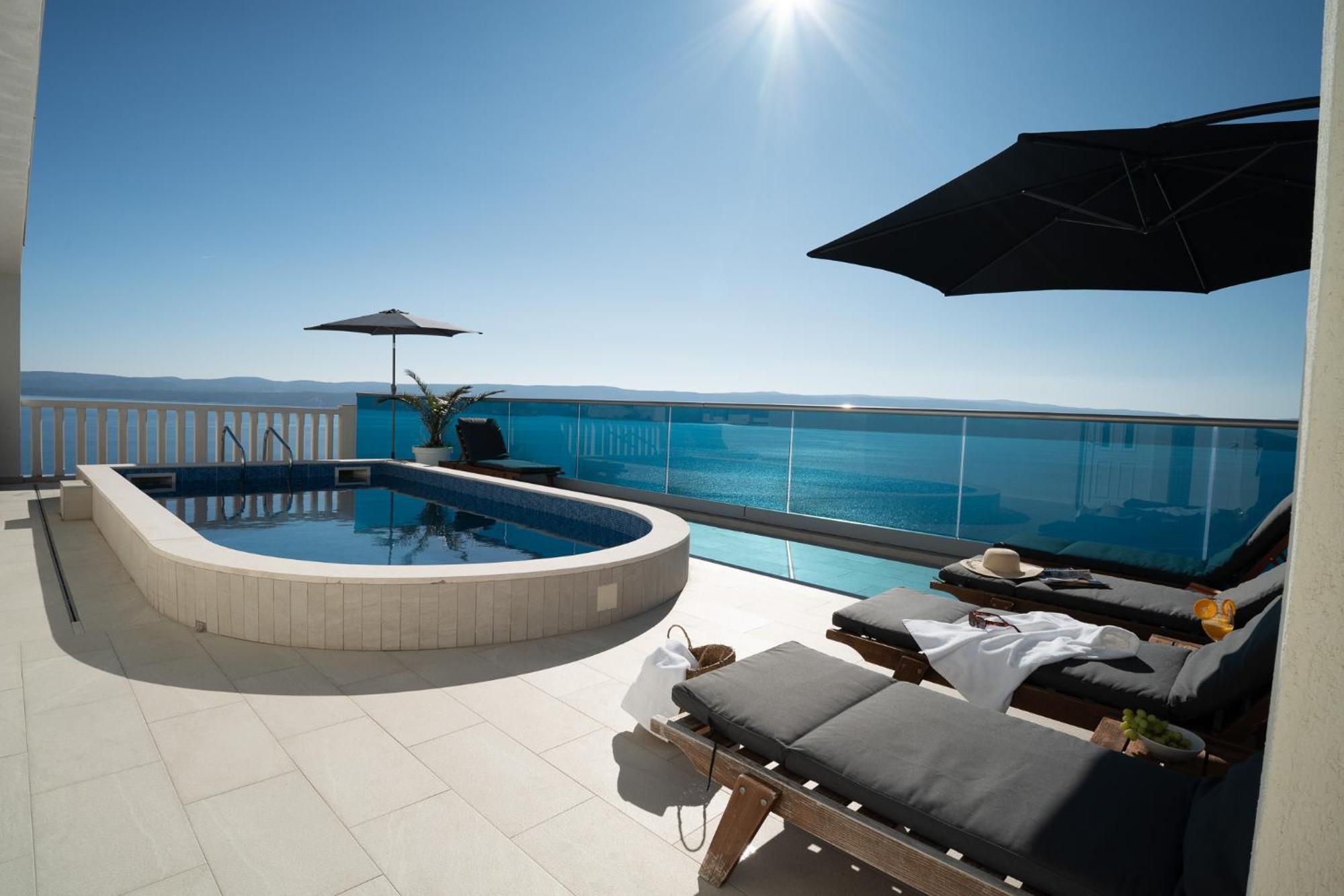 Sunny Hill Apartments With Rooftop Pool Celina Esterno foto