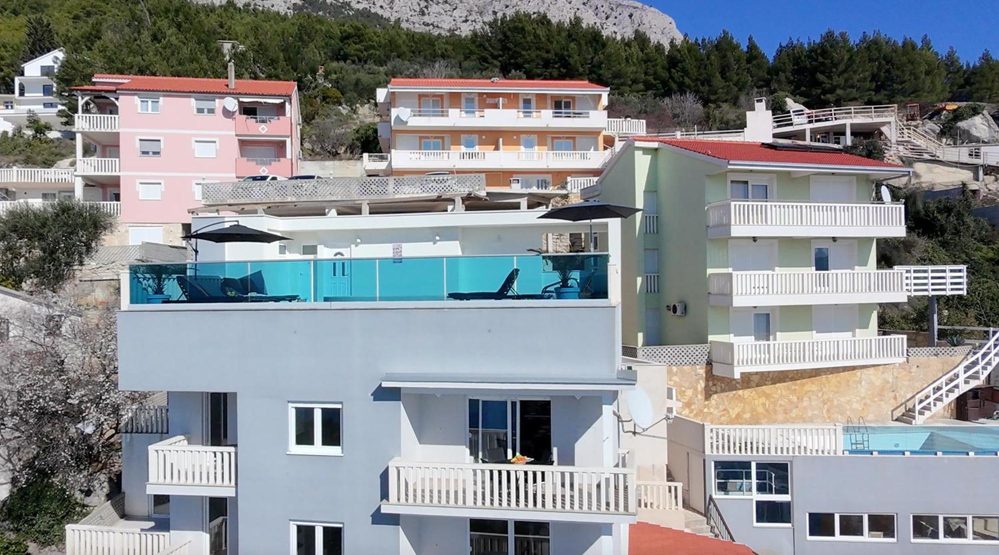 Sunny Hill Apartments With Rooftop Pool Celina Esterno foto